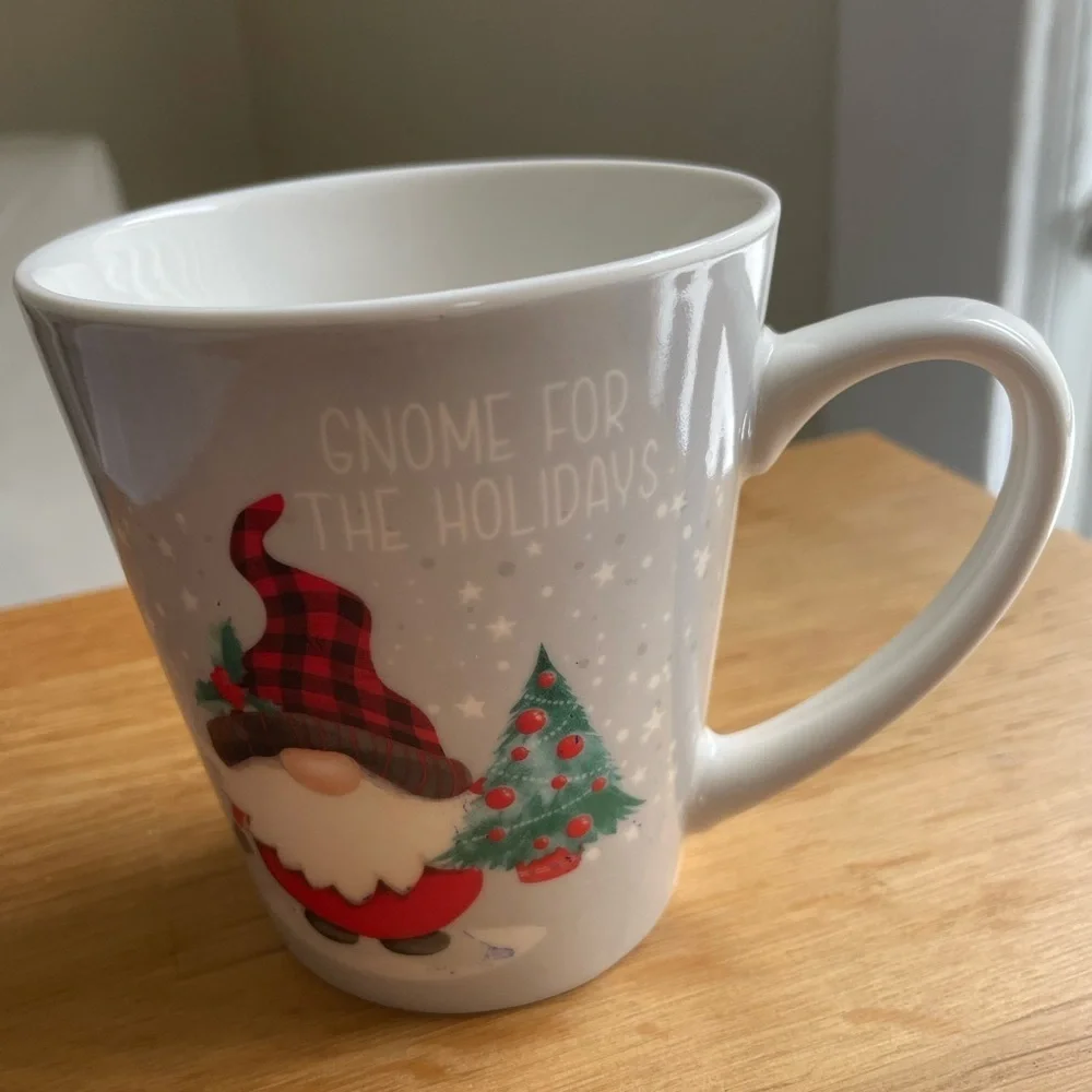 Gnome‎ for the holidays mug